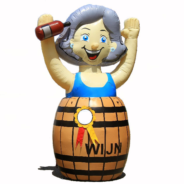 Feestpop Vrouw in Wijnvat